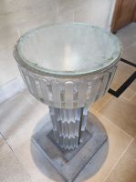 Taufbecken in der Glass Kirche 