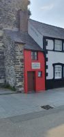 20230612_170040 das kleinste Haus in Conwy.jpg