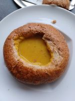 Röggeli mit Currysuppe