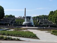 Vigeland-Park in Oslo - Lebensbrunnen und Monolith