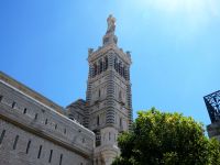 Nahaufnahme der Kathedrale von Marseille