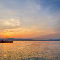 Sonnenuntergang am Strand vor dem Hotel