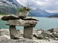 Der Inukshuk Punk vor Medicin Lake