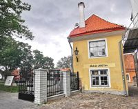 Die Altstadt von Tallinn ist eng und verwinkelte, Mittelalter eben