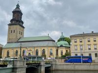 Unser RAL*****-Eberhardt-Luxus-Bus, hier vor der deutschen Christinenkirche in Göteborg