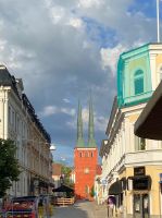 Sonniger Abendspaziergang durch Växjö