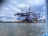 Containerladekräne