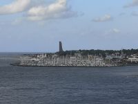 Blick zum Denkmal Laboe