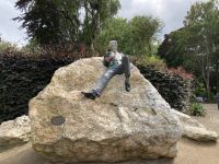 1. Reisetag – Stadtrundfahrt in Dublin – Oskar-Wilde-Denkmal am Merrion Square