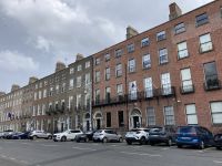 1. Reisetag – Stadtrundfahrt in Dublin – Georgianische Stadthäuser am Merrion Square
