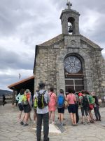 Eberhardt Gruppe vor der Kapelle San Juan