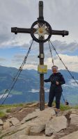 am Gipfelkreuz des Filzenkogel
