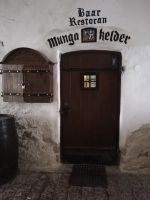 Tallin - Restaurant Keller in der Stadt