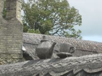 Old Thatch Tearoom: Dachverzierung