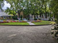 königlich: der kleine Garten im Königshof 