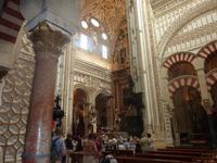 Viel prunkvoller sollte hingegen die eingebaute Kathedrale sein