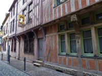 Tag 2 06.08.2023  Stadtspaziergang in Troyes, Synagoge