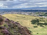 10. Reisetag – Edinburgh mit Stadtrundfahrt, Castle und Tattoo – Aufstieg auf den Arthur’s Seat