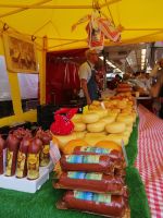 Der Hauptzweck des Marktes ist der Handel mit Käse, Gouda NL