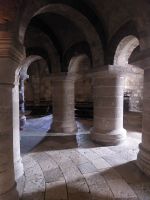 In der Krypta der Abteikirche Fleury