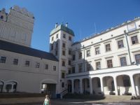 DSCN7886.JPG    Schloß