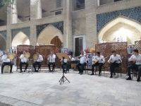 traditioneller Folkloreabend in der Nodir-Devon-Begi Medrese