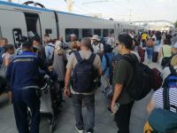 Der Schnellzug ist unter den Reisenden sehr beliebt