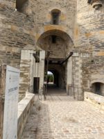 Schloss Angers, Eingangstor