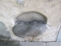 Arbon: Galluskirche, Fußabdruck des Heiligen Gallus (Legende ???)