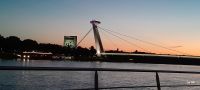 UFO-Brücke am Abend