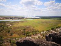 Blick auf Aboriginal Dorf im Arnhelmland