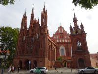 Vilnius: Kirche der heiligen Anna mit Bernhardinerkirche