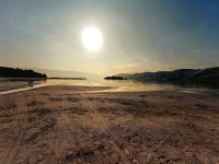 Leicht wolkenverhangen ist es am Morgen auf Rab