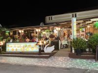 Umgebung des Hotels bei Nacht (3)