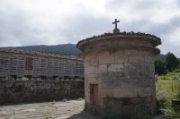 Taubenschlag und hórreo de Carnota