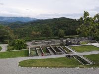 Kein Ferrari Gefährt, sondern der Garten von Ferrari Familie