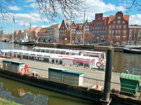 Flussfahrt auf der Trave