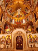 Innenansicht der „Kathedrale der Auferstehung Christi“ in Podgorica 