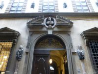 Jede Palastfassade ist ein Hingucker.