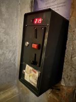 2 € für 2,5 Minuten Gemälde anschauen 