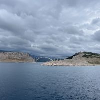 Brücke zwischen KRK und dem kroatischen Festland