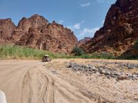 Fahrt mit Geländewagen im Wadi Dissah 