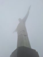 Der Christus versteckt sich in den Wolken...