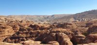 Blick von Hohen Opferplatz auf das neue Petra