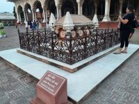44 Agra Fort - Grab von John Russel Colvin