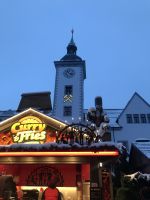 16 Uhr - ein Leuchten in der Dämmerung