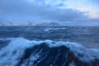 Orkan auf der Barentssee mit 47 m/s - das entspricht Windstärke 12 (bft) - oder 170 km/h Windgeschwindigkeit