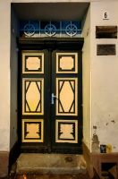 Schöne Holztür in der Altstadt von Güstrow