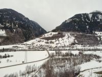 Fahrt mit der Rhätischen Bahn auf der Strecke des Glacier-Express - Vorderrheintal (Surselva)