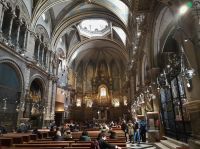 In der Kirche von Montserrat